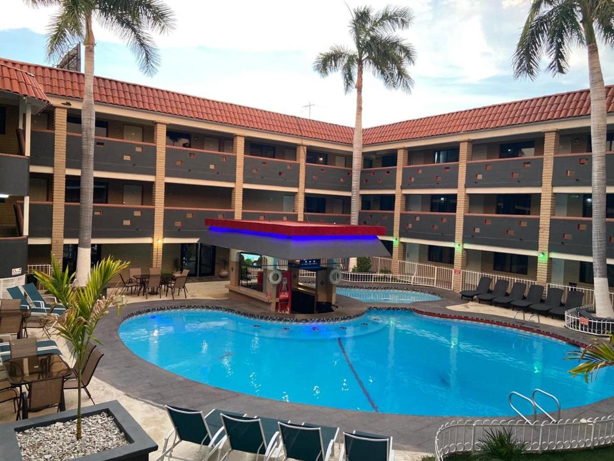 Hotel La Finca エルモシヨ エクステリア 写真